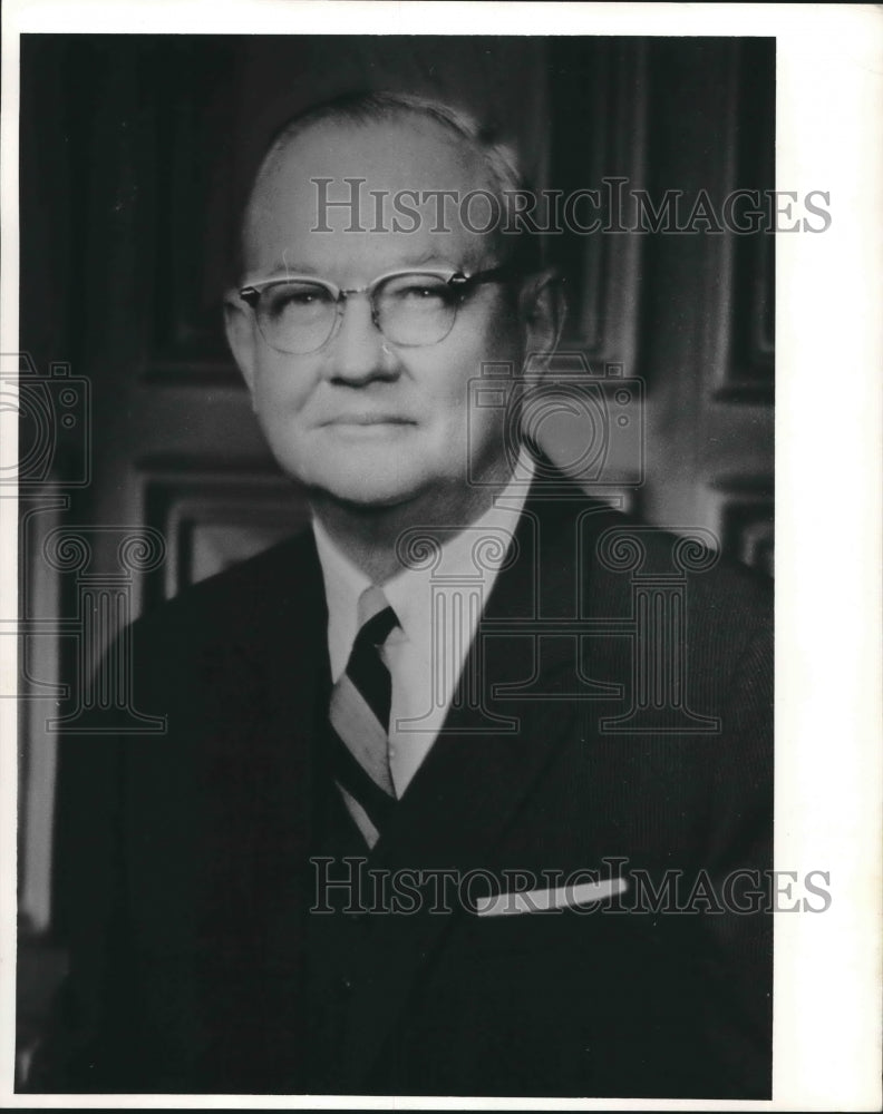 1969 Press Photo Doctor Robert F. Henry, President, Birmingham Southern College - Historic Images