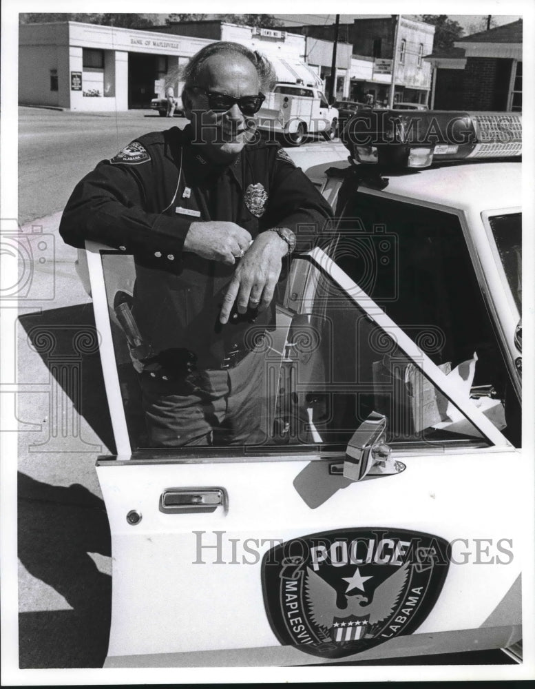 1992 Police Chief George Smith of Maplesville - Historic Images