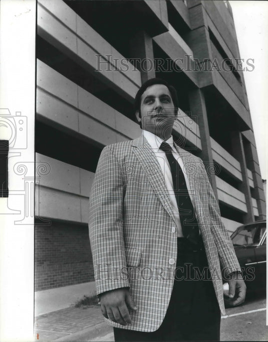 1981, Judge Vincent Schilleci, Jr.'s District Court is three stories - Historic Images