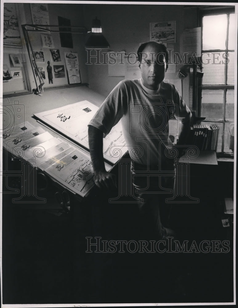 1987, John Heine, artist, in his work area, Alabama - abna39192 - Historic Images