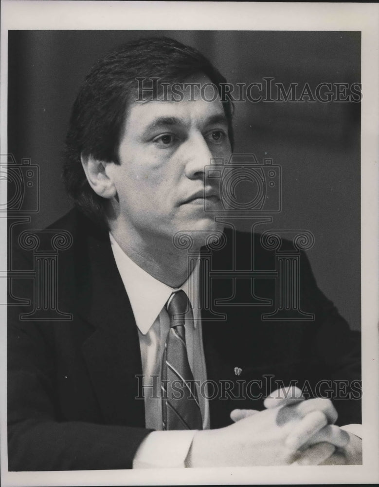 1990 Senator John Rice listens at Senate hearing - Historic Images