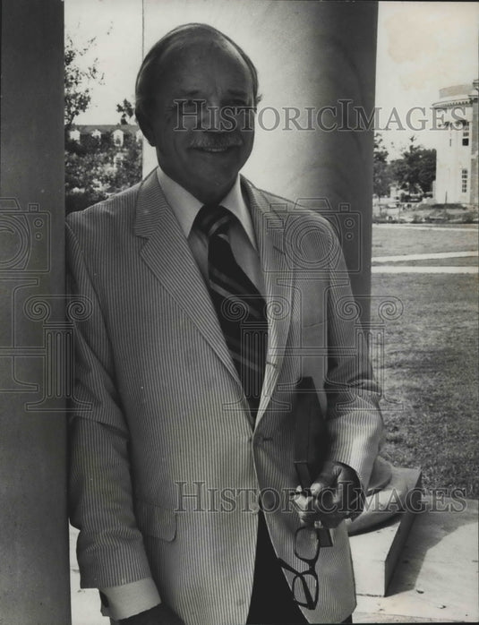 1972, Allen Rankin, Writer of Readers Digest - abna39235 - Historic Images