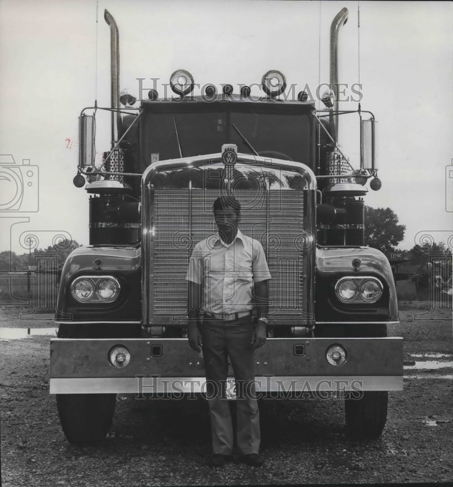 1975 Grand National stock car driver John Ray poses with Truck - Historic Images