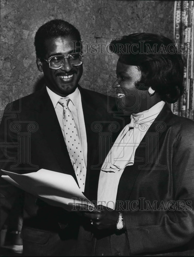 1988, Vicki Rivers, City Council, with William Bell, Alabama - Historic Images