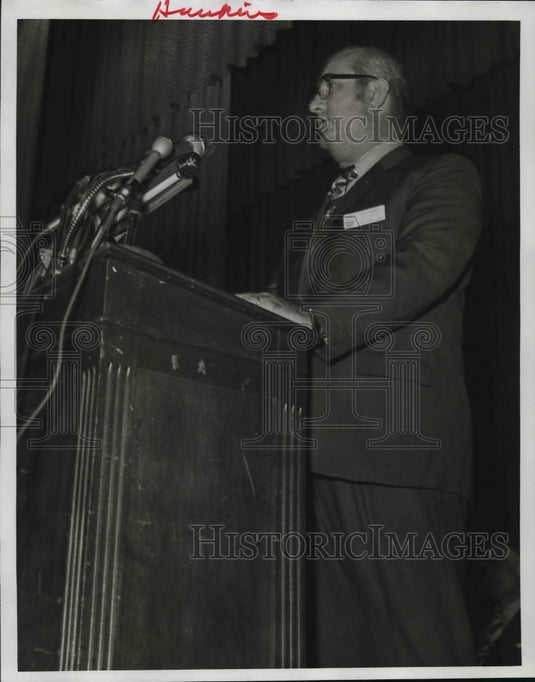 1971, Don Hawkins Sr., City Council, standing at podium - abna39327 - Historic Images