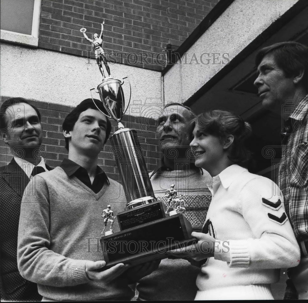 1979 Gresham Junior High School won the first sportsmanship award - Historic Images