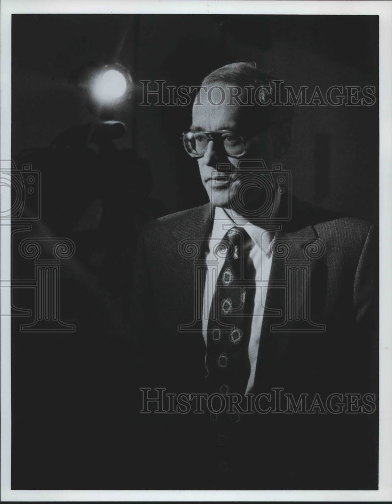 1990, William Slagle leaving courthouse after trial - abna39404 - Historic Images