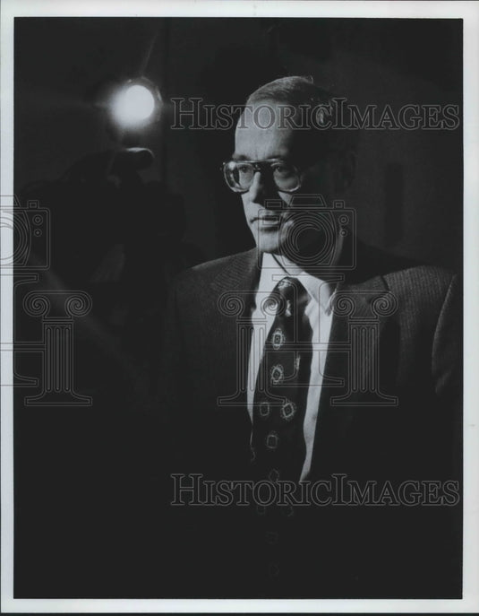 1990, William Slagle leaving courthouse after trial - abna39404 - Historic Images