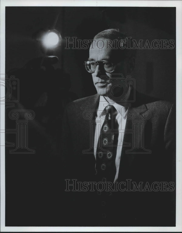 1990, William Slagle leaving courthouse after trial - abna39404 ...