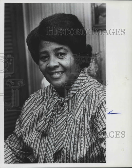 1982 Mrs. Mattie Taylor wants to be ordained in Missionary Church - Historic Images