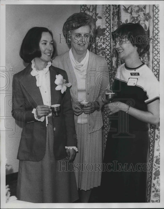 1978, Women's Council of Realtors at Botanical Gardens, Alabama - Historic Images