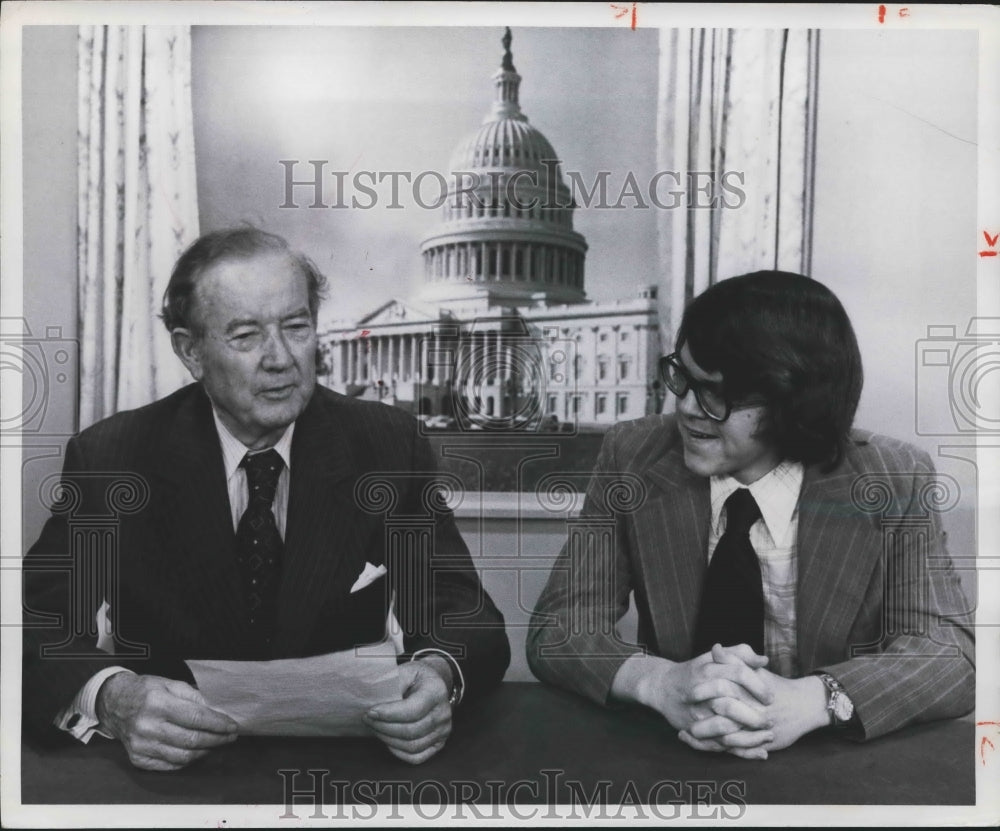 1974 Press Photo John Jefferson Humphries and Alabama Senator John Sparkman - Historic Images