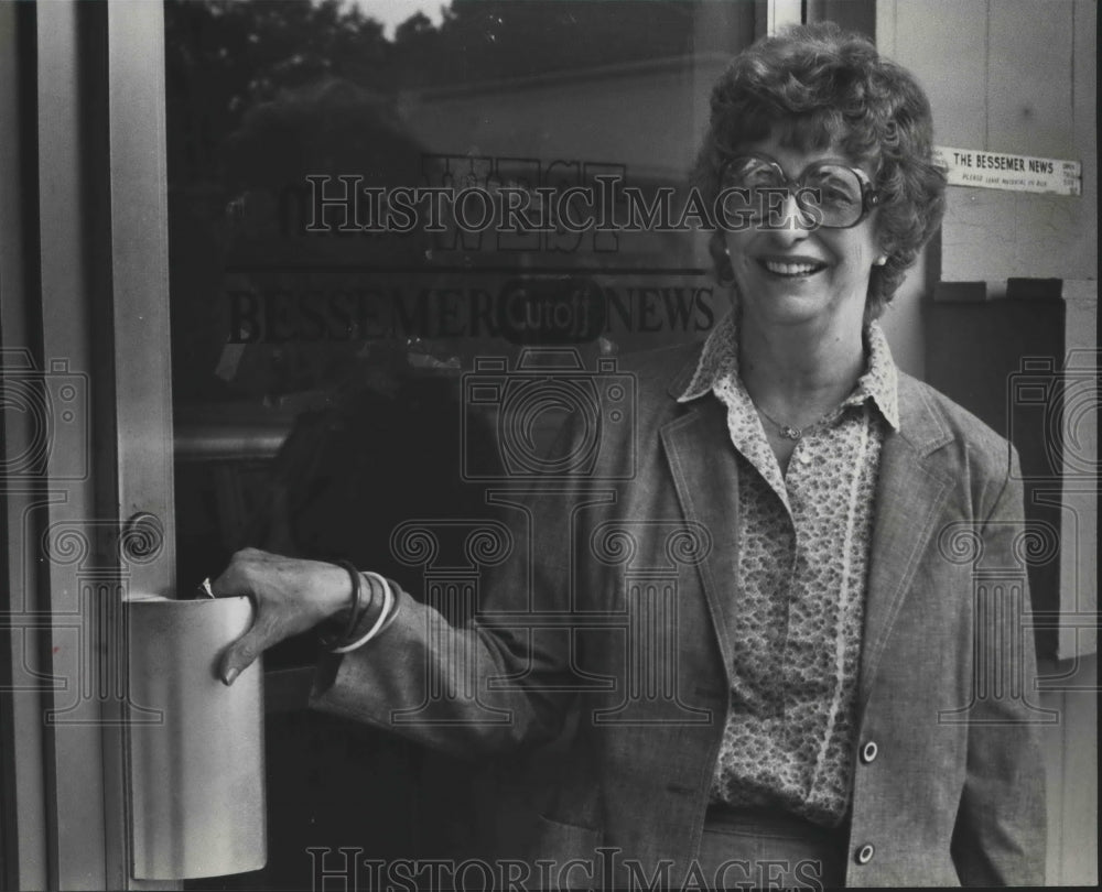 1982, Frances Thames Retires From &quot;The Birmingham News&quot;, Alabama - Historic Images