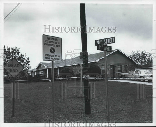 1992, home of Reverend & Mrs. H.P. Thomas in Northport, Alabama - Historic Images