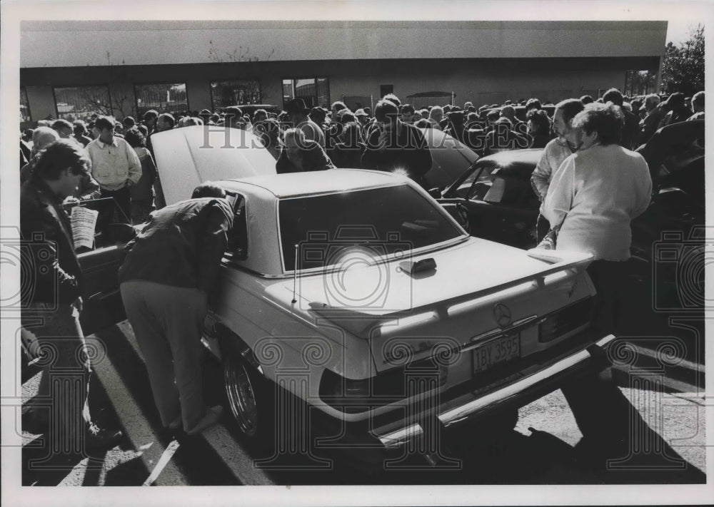1988, Crowd with Drug Dealer Otha Taylor's Car at Auction - abna39738 - Historic Images