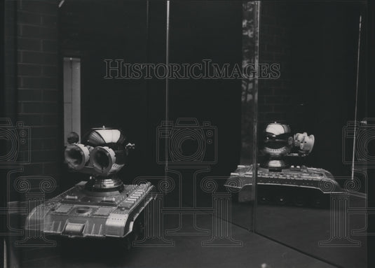 1984, Robots - abna39870 - Historic Images