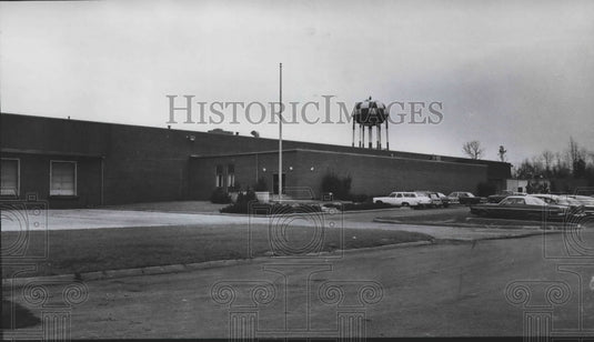 1969 Press Photo Industrial building sees changes, Roanoke, Alabama - abna39910 - Historic Images