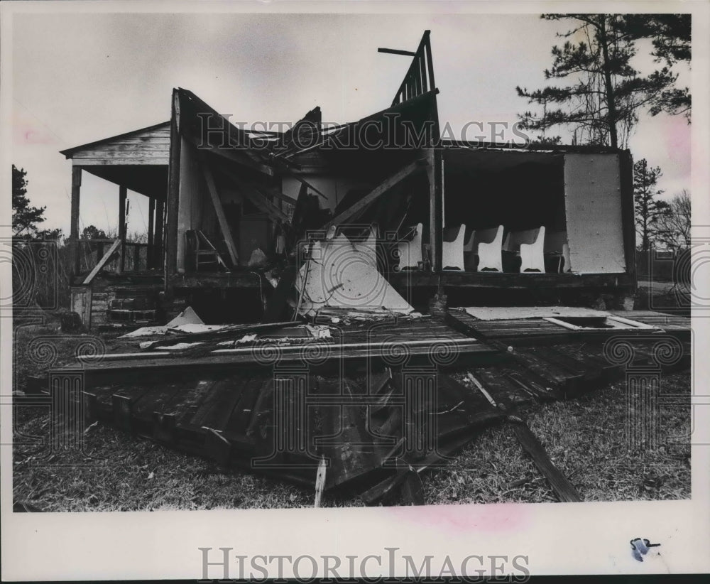 1990 Tornado damage in Margaret, Alabama - Historic Images