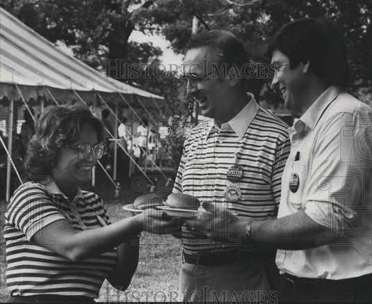 1984 Senate candidate Albert Smith at celebration at East Lake Park - Historic Images