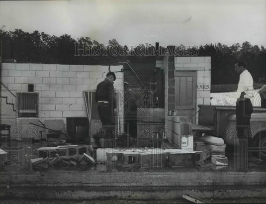 1963, Filling Station Operator Fled Storm, Alabama - abna40035 - Historic Images