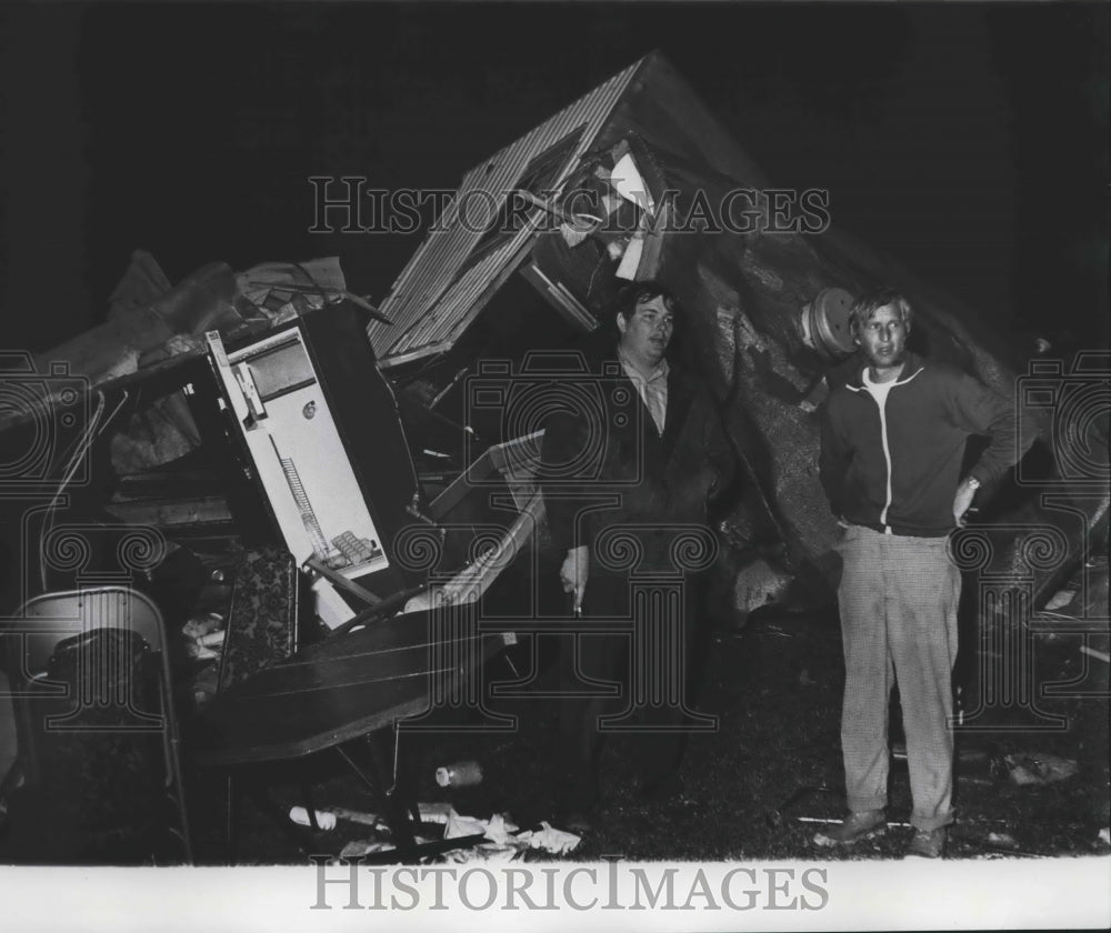 1975 People Survey Damage Caused by Tornadoes in Alabama - Historic Images