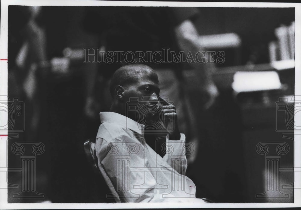 1992, Willie B. Smith awaits verdict, Alabama - abna40100 - Historic Images