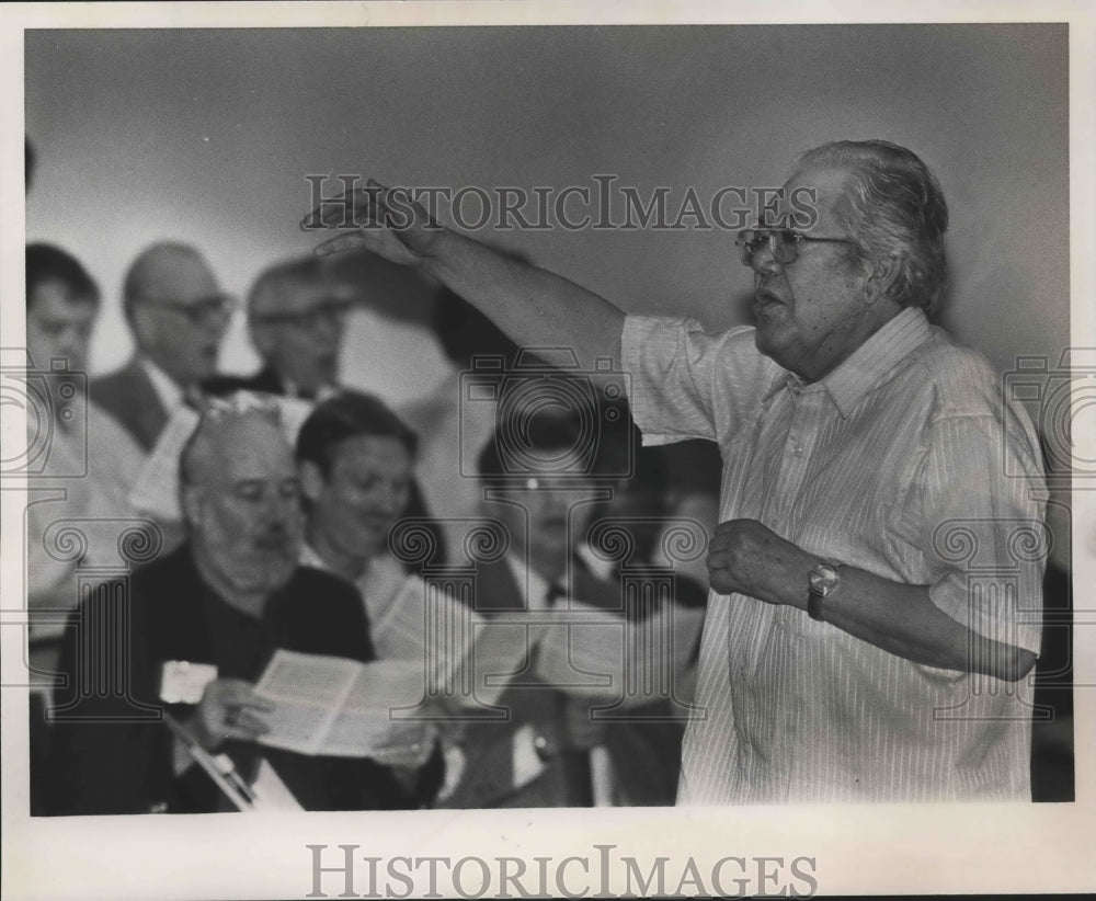 1985, Dr. Hugh Thomas directing singers at Birmingham-Southern Choir - Historic Images