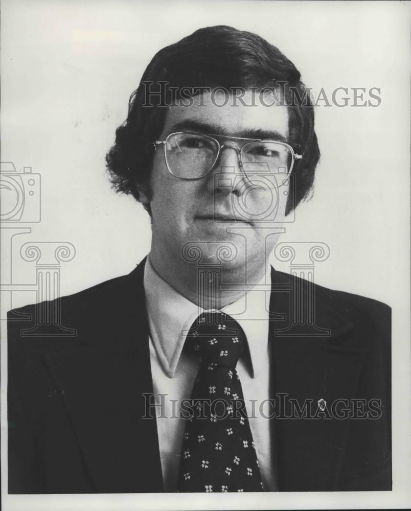 1976 Richard H. Smith, Alabama Gas Corporation - Historic Images