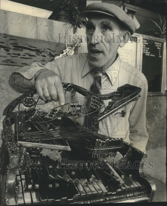 1978 Chaim Hendin, Israeli Artist, in Birmingham, Alabama - Historic Images