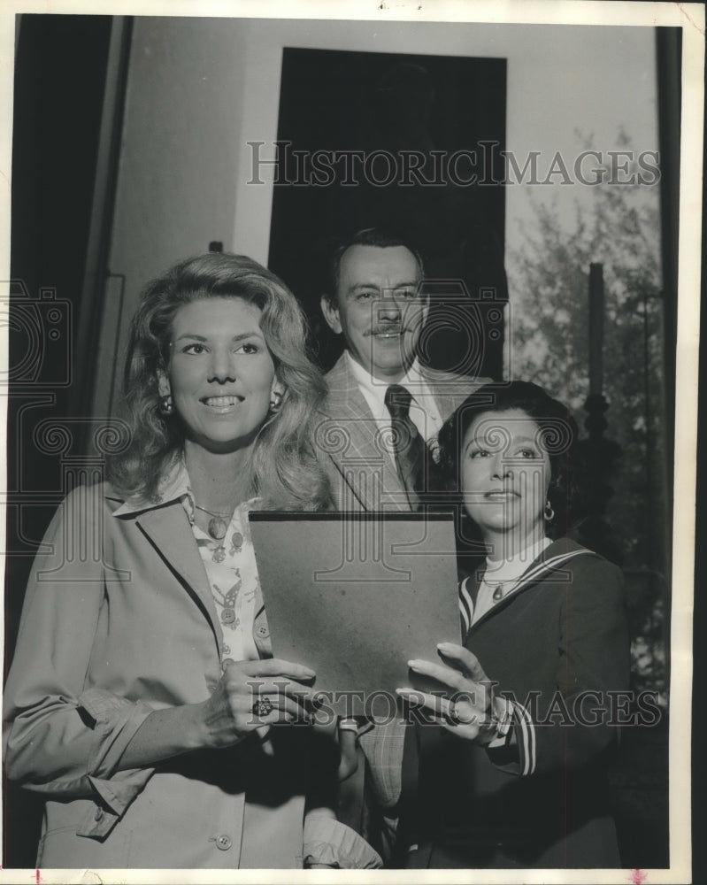 1974 Club Members Mrs. Henry Mabry Jr., and Others plan Gala Party - Historic Images