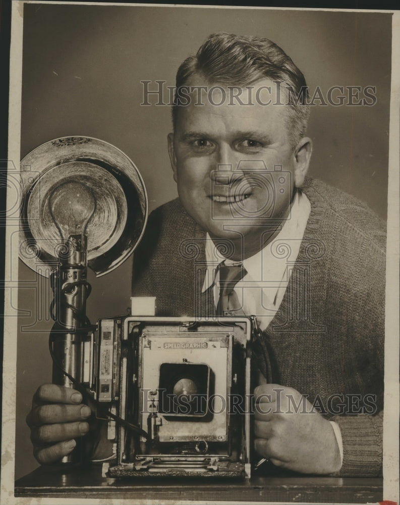 1951, James E. Kimberly, Photographer, Steelworker, Nazarene Preacher - Historic Images