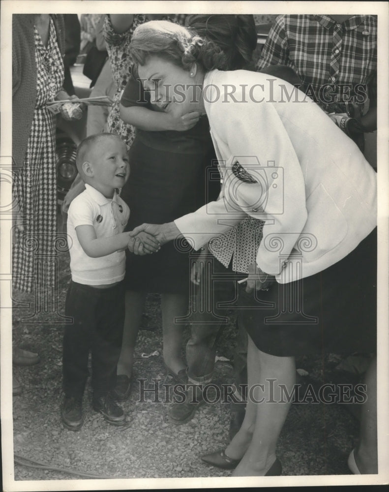 1966, Mrs. Wallace, Alabama Gubernatorial Candidate, With Mike Echols - Historic Images