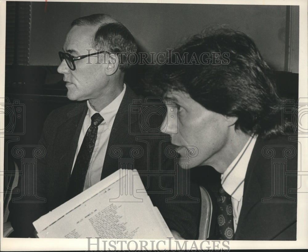 1990 Press Photo William Slagle with Attorney Dennis Balske - abna41256 - Historic Images