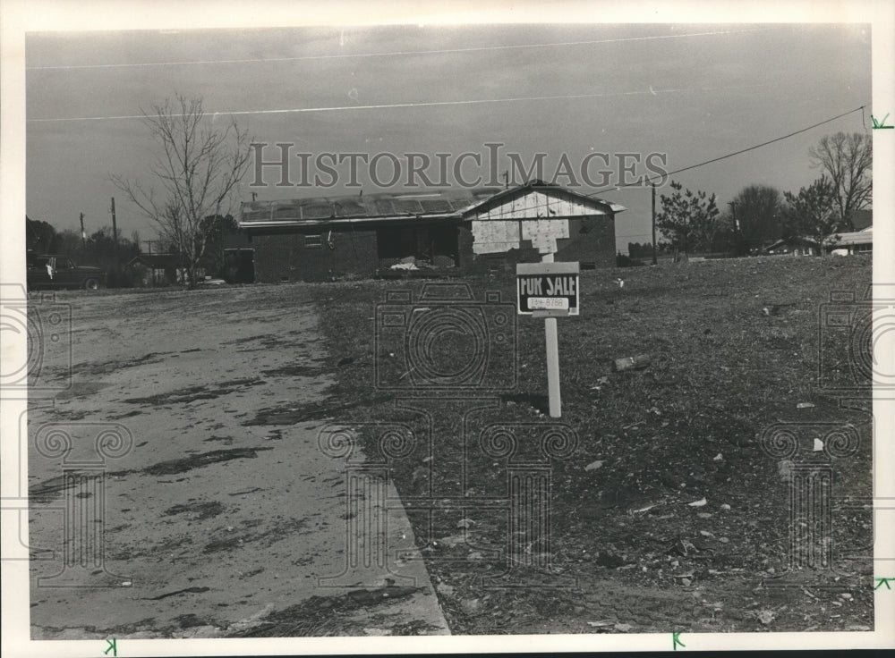 1988, Home in Skyview subdivision damaged by tornado, Cullman - Historic Images