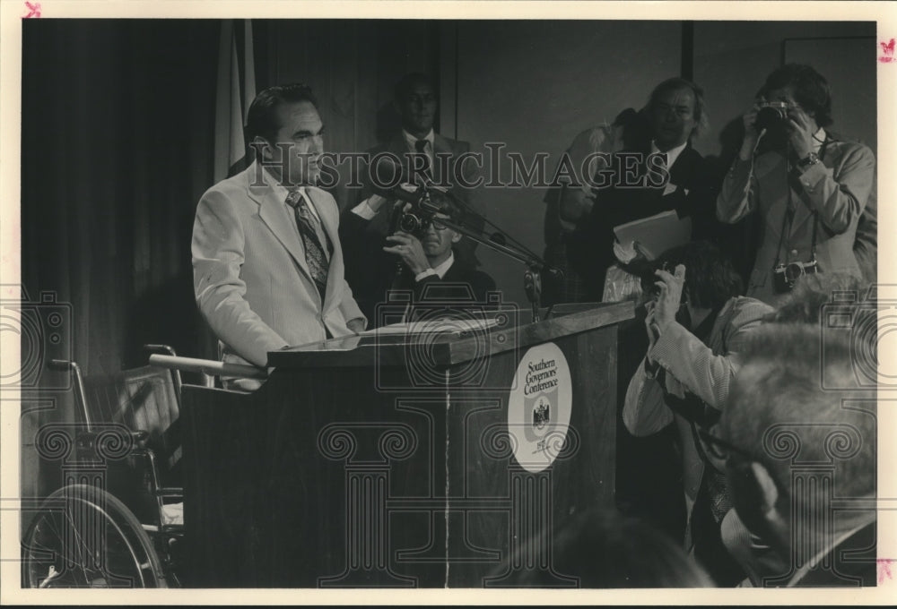 Press Photo George Wallace speaks at Southern Governors Conference - abna41392 - Historic Images