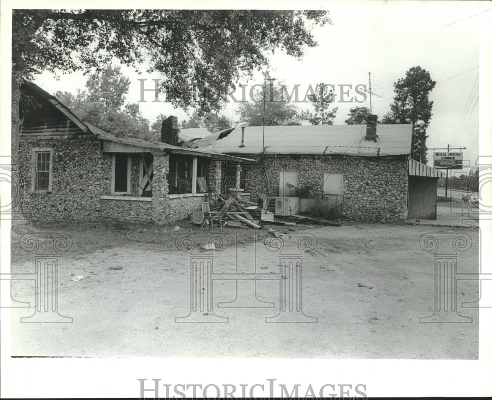 1993, Remains of the Rockhouse bar, Alabama - abna41511 - Historic Images