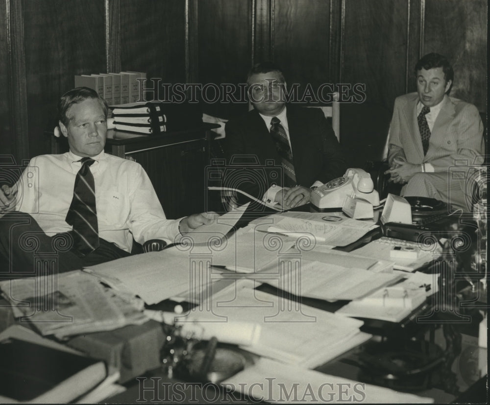 1973 Press Photo House Speaker Sage Lyons and ethics committee members, Alabama-Historic Images