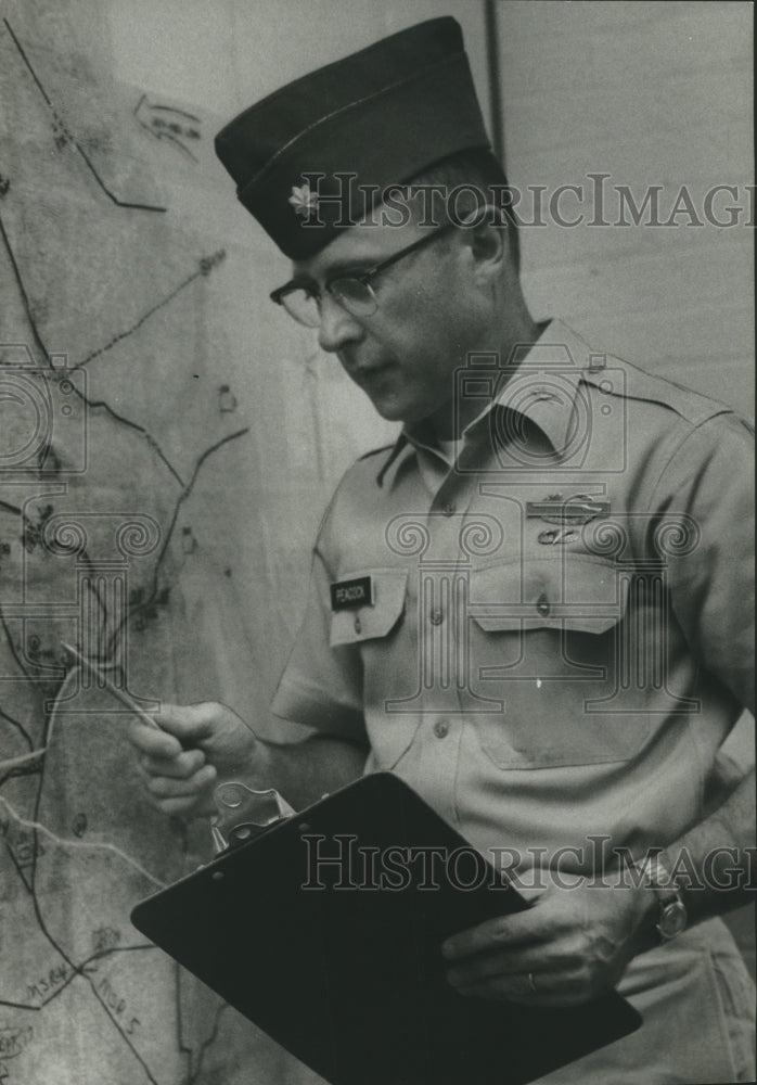 1969 Press Photo National Guard Lieutenant Colonel Richard Peacock - abna41680 - Historic Images