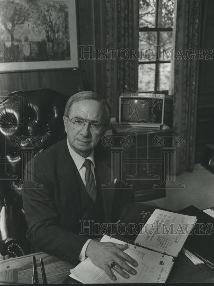 1989 John Stewart, University of Montevallo President, in Office - Historic Images