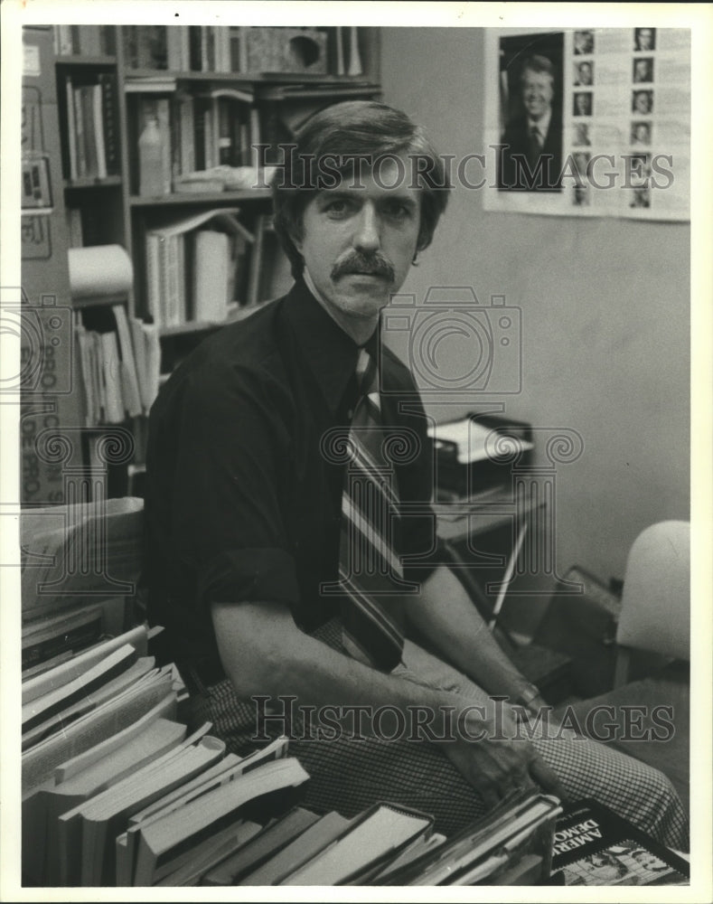 1980 Press Photo Dr. William H. Stewart, educator in Alabama - abna41732 - Historic Images