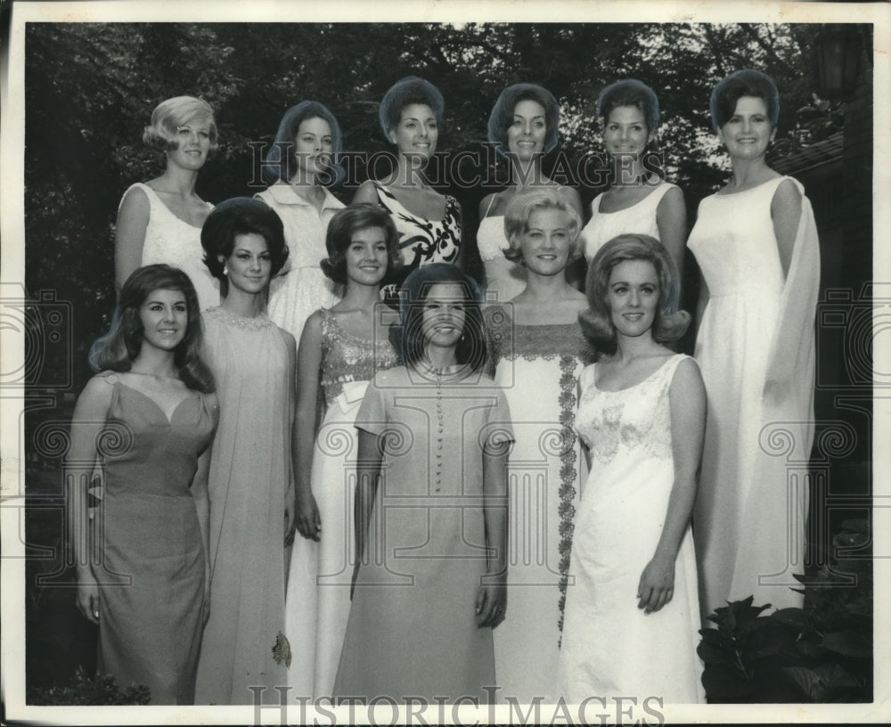 1968 Press Photo Miss Alabama Contestants with Denna Sue Walker in Front Row - Historic Images