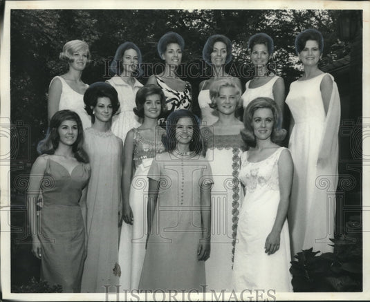 1968 Press Photo Miss Alabama Contestants with Denna Sue Walker in Front Row - Historic Images