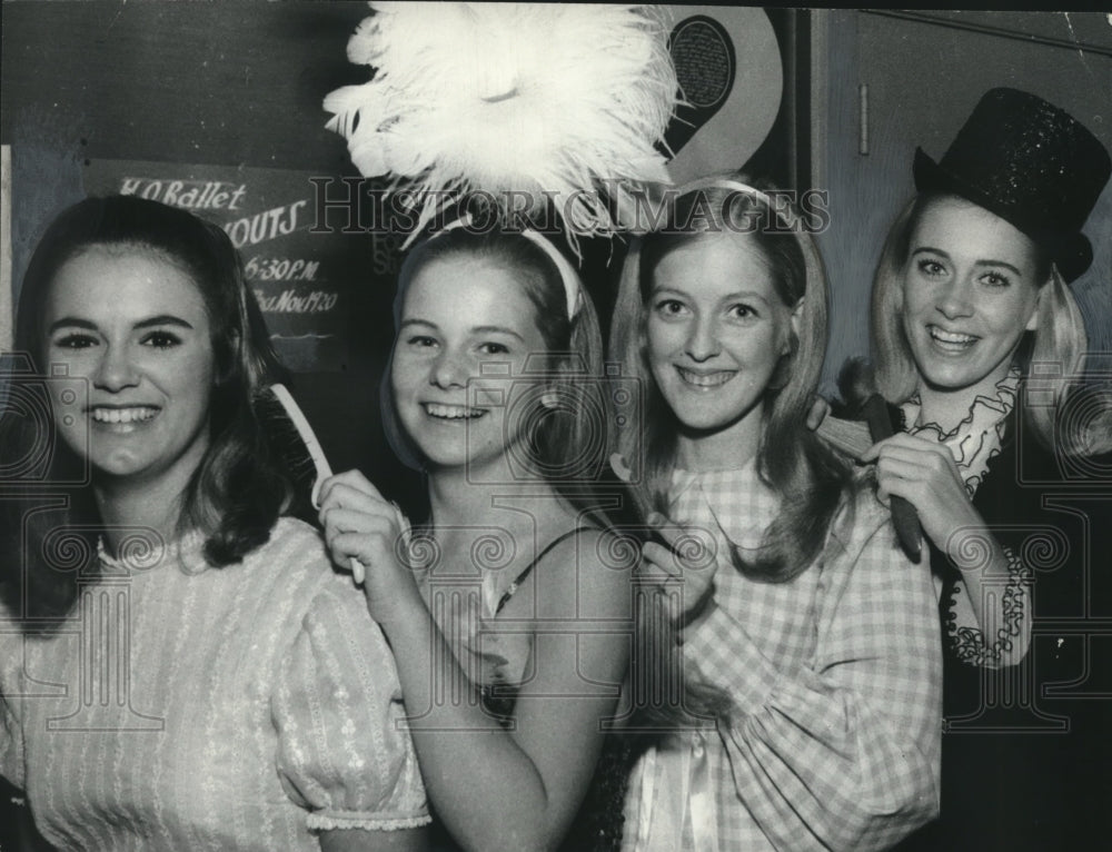 1969 Press Photo Four Contestants in the Junior Miss Alabama Pageant Contest - Historic Images