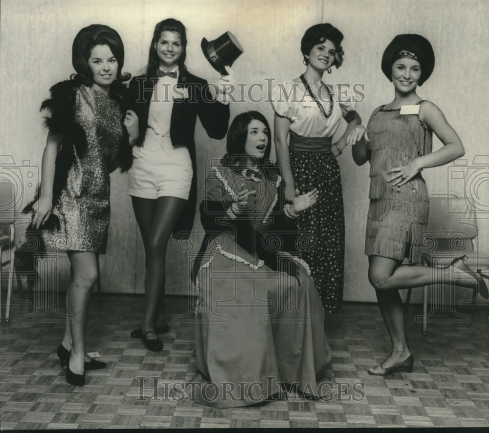 1968 Press Photo Five Talent Contestants in the Miss Alabama Contest practice - Historic Images