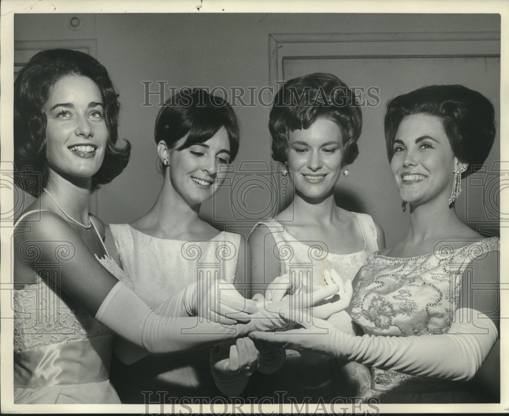 Press Photo Four Contestants of Miss Alabama Contest in Evening Gowns - Historic Images