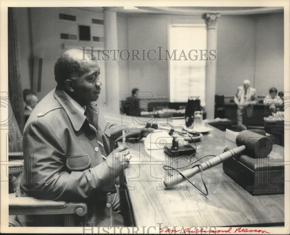 1975 Press Photo Senator Richmond Pearson of Birmingham, Alabama - abna42026 - Historic Images