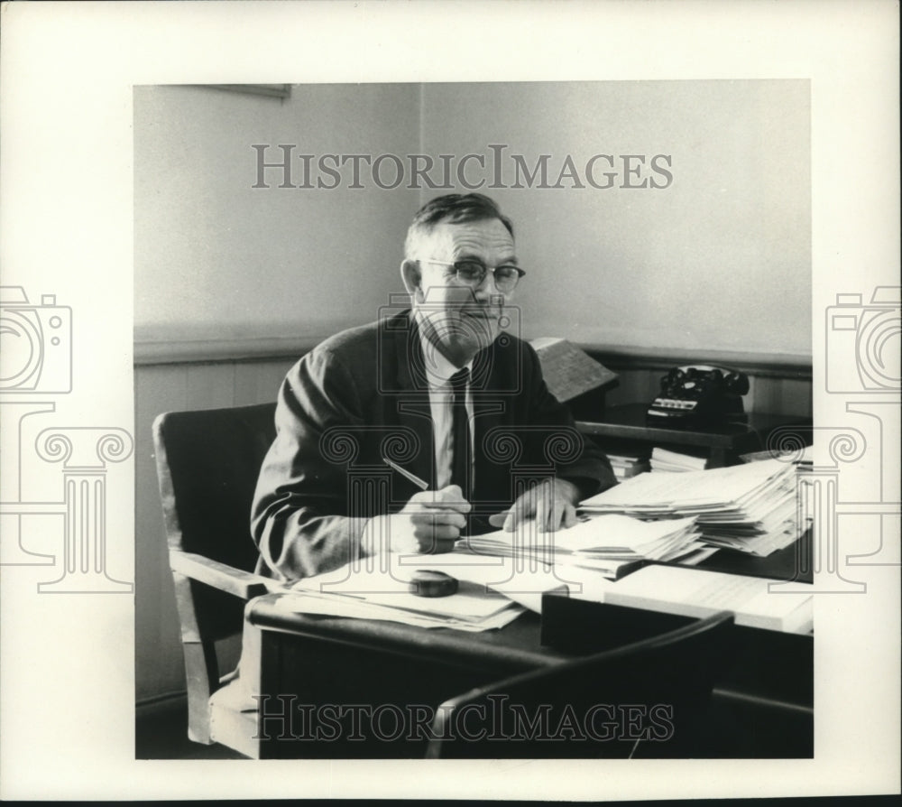 1963, Auburn University Math Dean William V. Parker - abna42039 - Historic Images