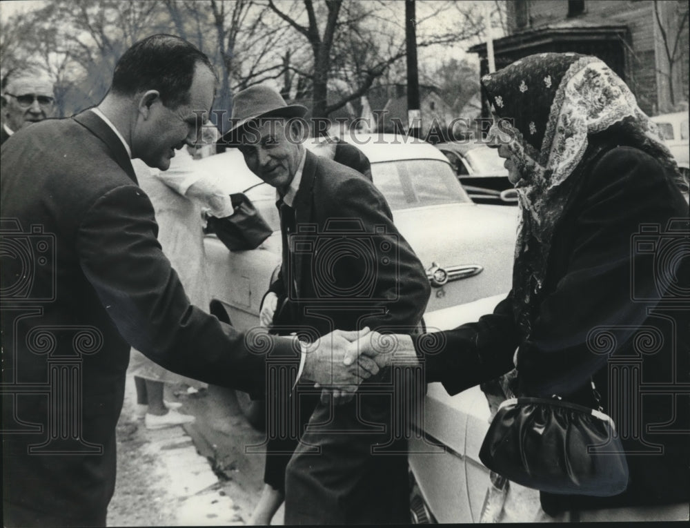 1966, Alabama Gubernatorial Candidate John Patterson Campaigns - Historic Images