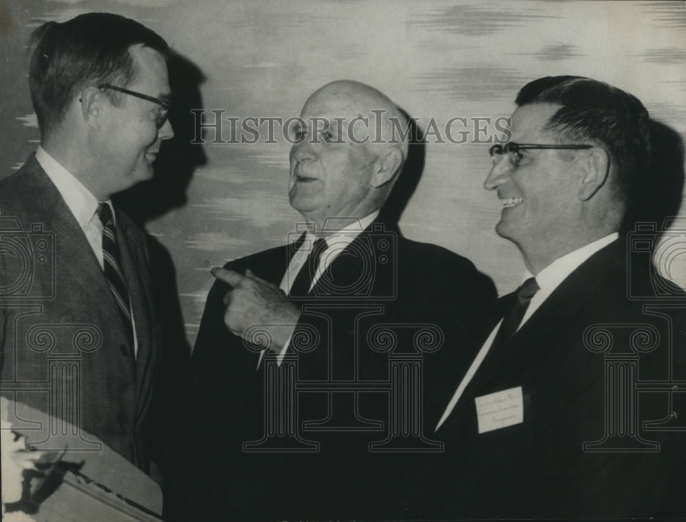 1966 Press Photo Robert Steiner III, Jed Livingston and Pelham Merrill in Court - Historic Images