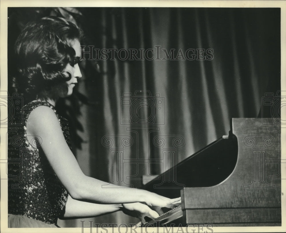 1967, Junior Miss Alabama Contestant on Piano - abna42127 - Historic Images